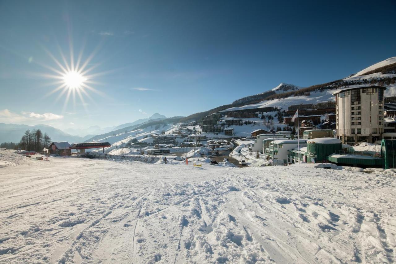 Teleo Vacanze - Villaggio Olimpico Di Сестрієре Екстер'єр фото